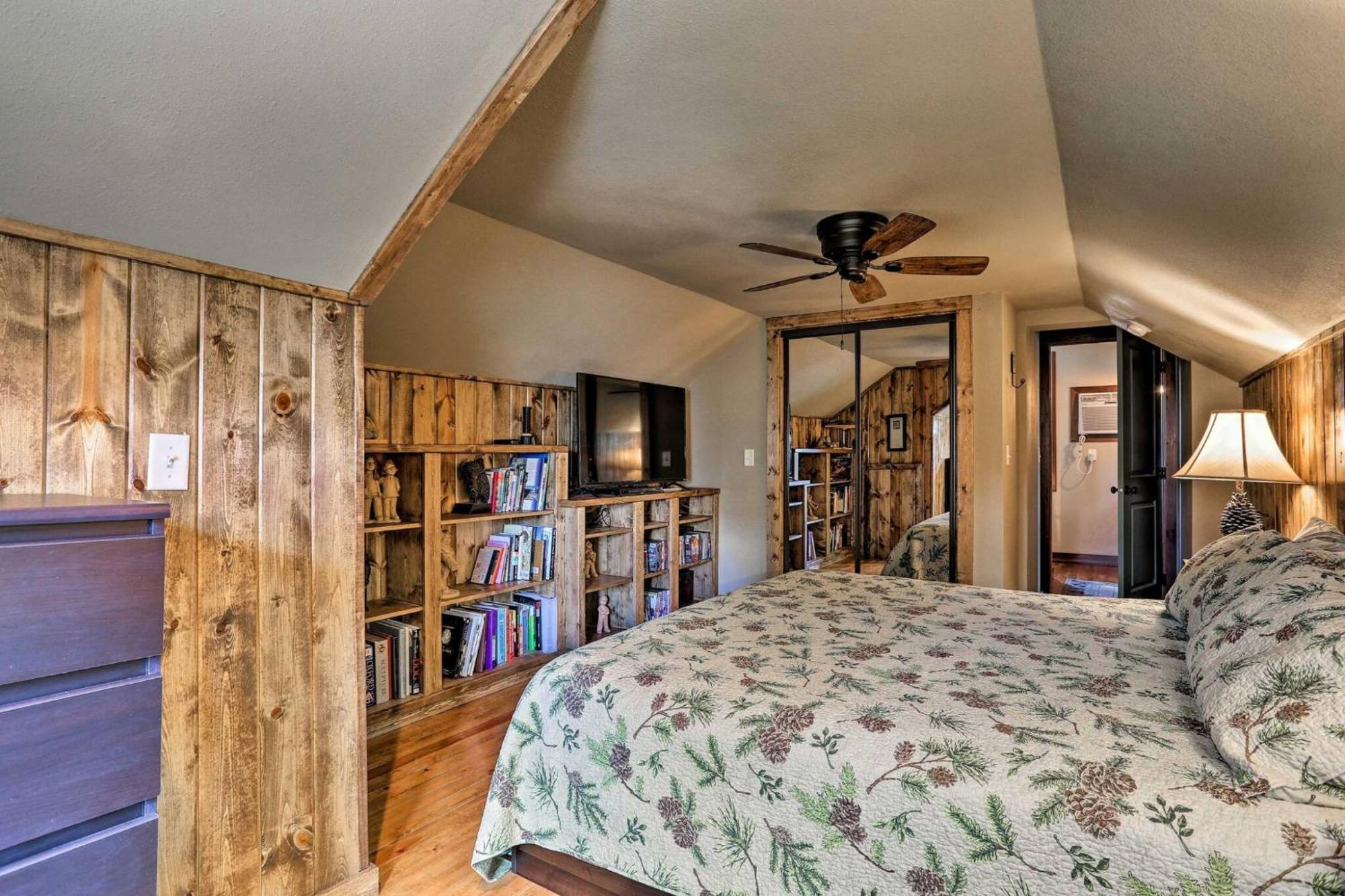 Cozy Custer Cottage W Deck: Walk To Shops Food Exteriér fotografie
